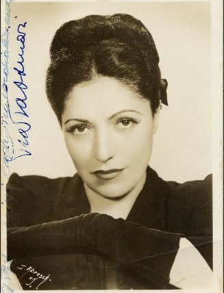 fototessera di Pia Tassinari